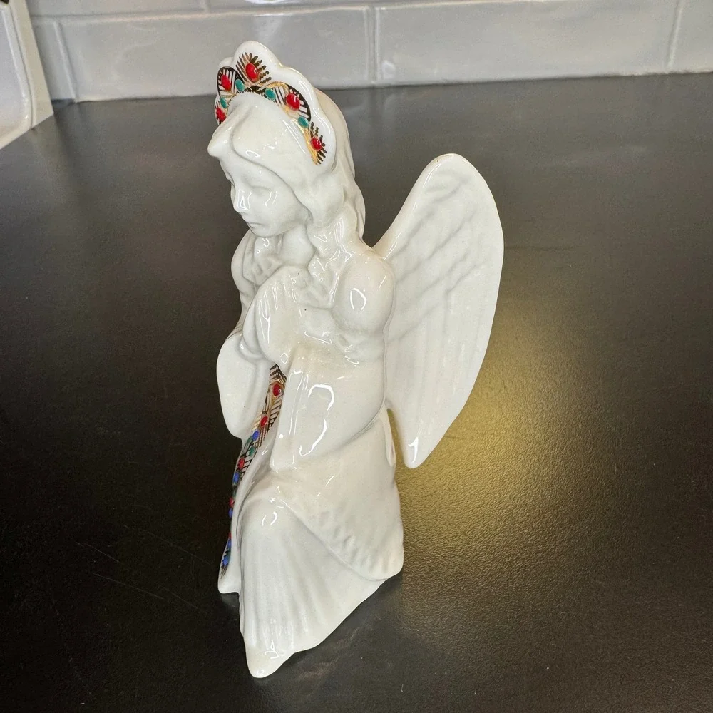 Lenox China Jewels Kneeling Angel Figurine Ivory Gold Jewel Accents 5in CJ Angel